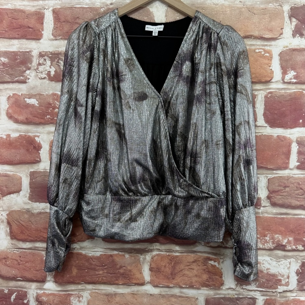 Maison d' Amelie Top Women's Medium Silver Purple Metallic Floral Surplice Shirt